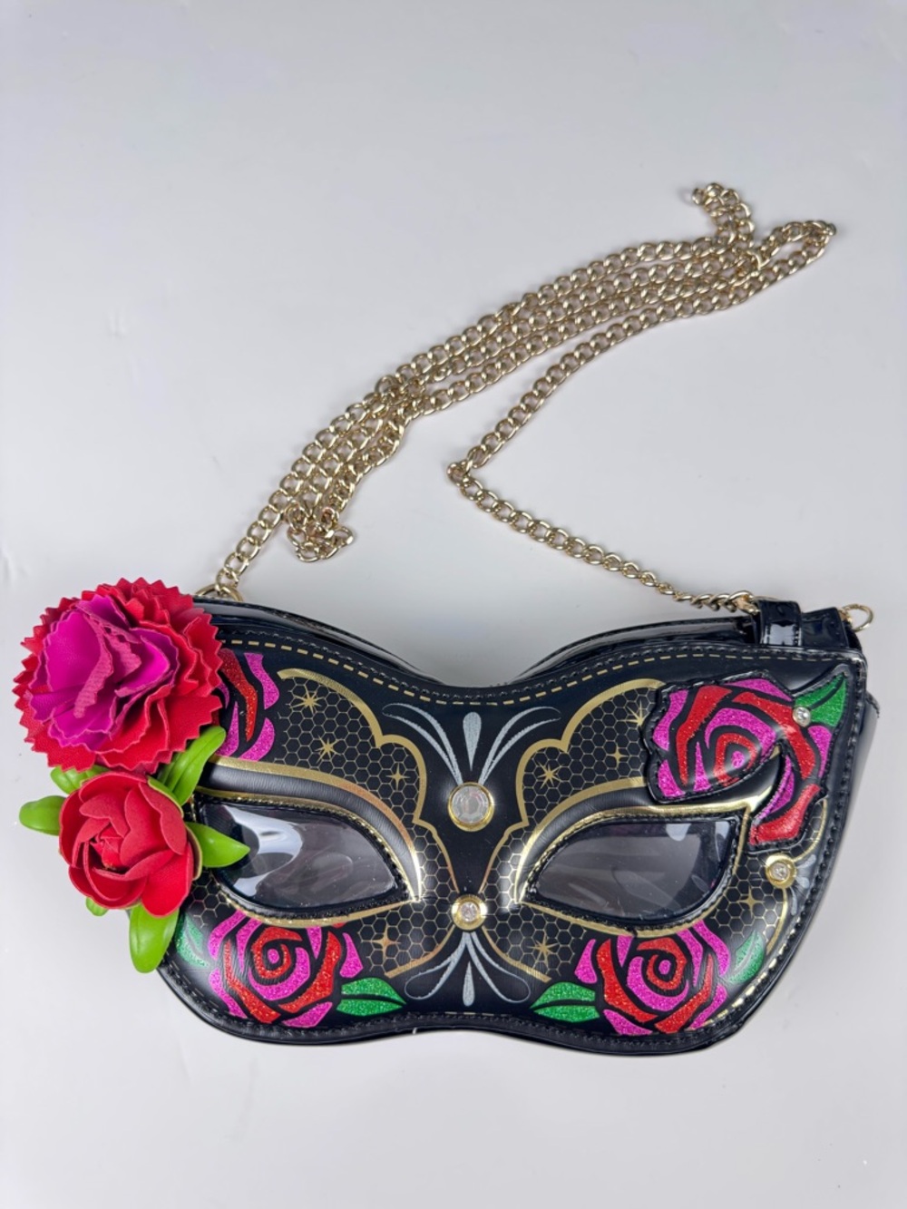 Betsey Johnson Kitsch Guess Who?! Masquerade Mask Crossbody Bag EUC Rhinestones
